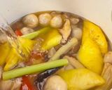 Hình bước làm 1 của món Lẩu mỳ tôm chay