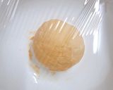 Hình bước làm 1 của món Vỏ bánh hoành thánh (cà rốt 🥕)