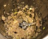 Foto del paso 7 de la receta: Croquetas de gambas, choco y tinta de calamar con ajetes en Thermomix TM5