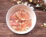 Hình bước làm 2 của món Cơm sườn chả trứng