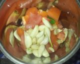 A picture of step 3 of Green Peas and Paneer Curry.