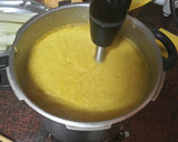 Foto del paso 2 de la receta: Crema de acelgas / Pencas de acelgas fritas con jamón y queso