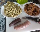 Foto del paso 1 de la receta: Habas antiracistas (con butifarra blanca y negra)