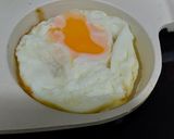 Hình bước làm 2 của món Bánh mì thập cẩm kiểu bò né