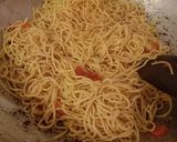 Foto langkah ke 3 dari resep Mie Kuning Goreng.
