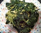 Foto langkah ke 4 dari resep Sambal belacan dan rebusan daun pepaya dan daun singkong.