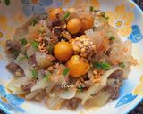 Hình bước làm 3 của món Lòng gà trứng non xào hành tây