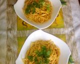 صورة لخطوة 6 من وصفة سباڨيتي بصلصة حمراء بنينة😋🍽🍴🍴