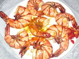 Gambas salteadas en aceite de oliva, ajo y sal del Himalaya