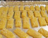 Foto langkah ke 8 dari resep Kastengel Renyah dan Lumer di Mulut.