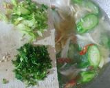 Foto langkah ke 3 dari resep Tumis kuah sayur gabus dan jamur.