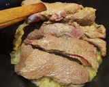 Sült marhacomb hagymaágyon🐃🕚✨ recept fázis 5 fotója