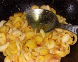 A picture of step 3 of Aaloo pyaaz ki sabzi.