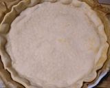 Une image de l'étape 1 de Tarte Amande - cerise façon capucine.