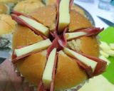 Foto langkah ke 4 dari resep Mozzabeef Garlic Bread.