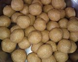 A picture of step 6 of Jaggery Mawa Laddu.