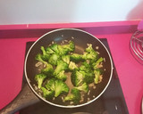 Foto del paso 2 de la receta: Arroz blanco con pollo y brócoli