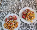 Foto del paso 6 de la receta: Tomates rellenos de porotos y ensalada de pollo lechuga y durazno