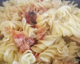 A picture of step 3 of Fusilli con tonno.