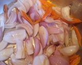 Foto del paso 4 de la receta: Escabeche de Pollo a mi estilo