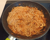 Foto del paso 5 de la receta: Spaghetti con chipirones encebollados