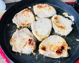 Kaliforniai karaj (avagy nagyon hagymás-paprikás-tejfölös hússzeletek) recept fázis 2 fotója