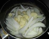 Foto del paso 1 de la receta: Sopa de cebolla muy simple 🍜