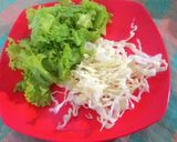 Foto langkah ke 2 dari resep Salad Sayur Mudah dan Enak dengan saus mayonaise thousan island.