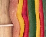 Foto del paso 1 de la receta: Brochetas de pollo y verdura