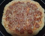 Foto langkah ke 4 dari resep Pizza teflon meat chicken with mozzarella😍.