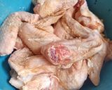 Foto langkah ke 2 dari resep Ayam Goreng Mentega.