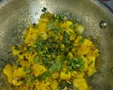 A picture of step 3 of Kolhapuri Misal.