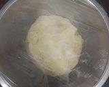 A picture of step 3 of Healthy Peri Peri cheese burst pizza.