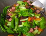 Foto langkah ke 4 dari resep Pokcoy Tumis Jamur Kuping.