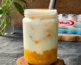 Foto langkah ke 3 dari resep Mangga Kocok Susu Yakult.