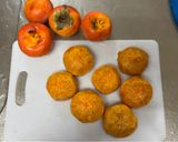 A picture of step 1 of Dried Persimmon.