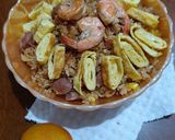 Foto langkah ke 5 dari resep Nasi Goreng Udang Saus Tomat.