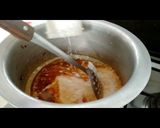 A picture of step 3 of بھنڈی گوشت.