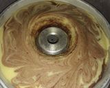 Foto langkah ke 3 dari resep Bolu marmer kukus.