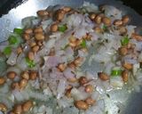 A picture of step 2 of नारियल पोहा.