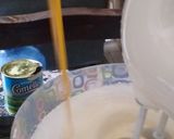 A picture of step 5 of Mangoes summer caranch ice cream 😋.