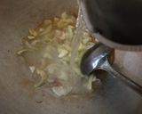 Foto langkah ke 2 dari resep Telur Ceplok Masak Kecap.