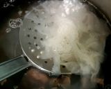 รูปขั้นตอนการทำที่ 7 ของ ก๋วยเตี๋ยวหมูต้มยำมะนาวรสเด็ด