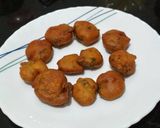 A picture of step 5 of Sponge Gourd Pakoda.