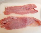 A picture of step 1 of Chicken Cordon Bleu.
