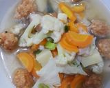 Foto langkah ke 4 dari resep Sup Bola Udang.