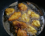 Foto langkah ke 4 dari resep Ayam Goreng Bawang Khas Batam.