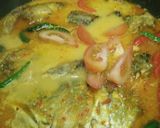 Foto langkah ke 3 dari resep Ikan siakap masak lemak chili.