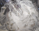 Foto del paso 3 de la receta: Salsa de yogur de cabra