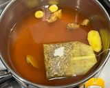 Foto del passaggio 3 della ricetta 170 • Tisana camomilla, curcuma e zenzero